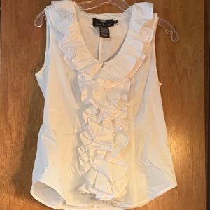 DS WHITE RUFFLE BLOYSE SZ 2 excellent